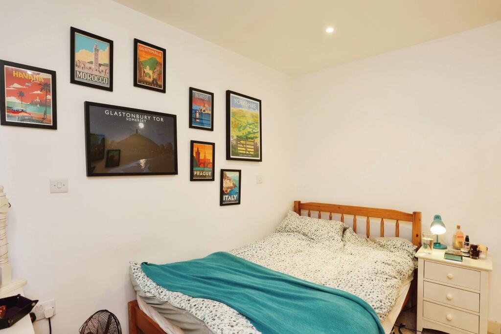 2 bed Apartment