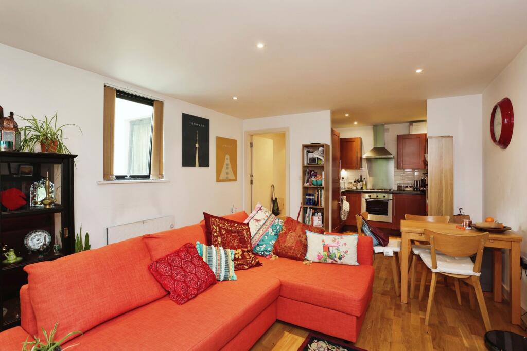 2 bed Apartment