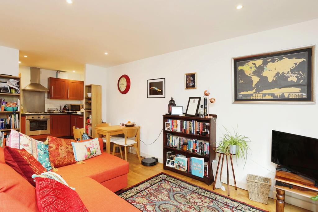 2 bed Apartment