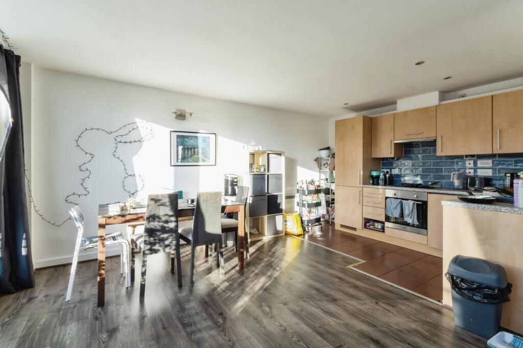 2 bed Apartment