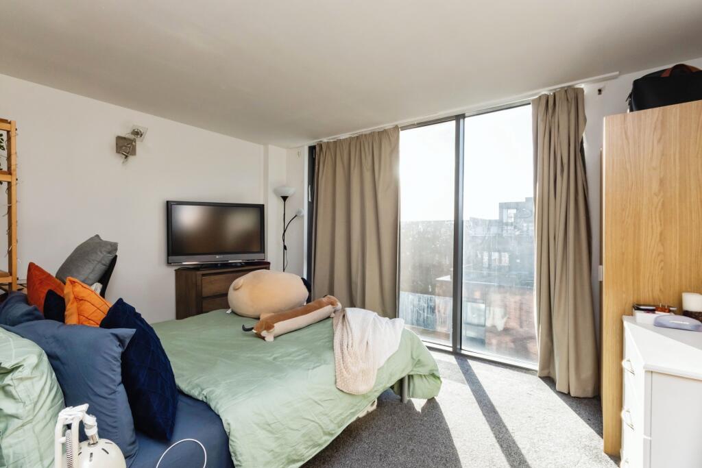 2 bed Apartment