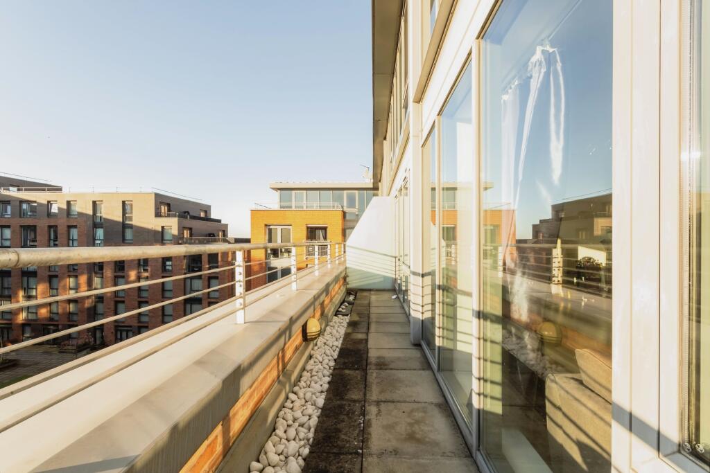 2 bed Apartment