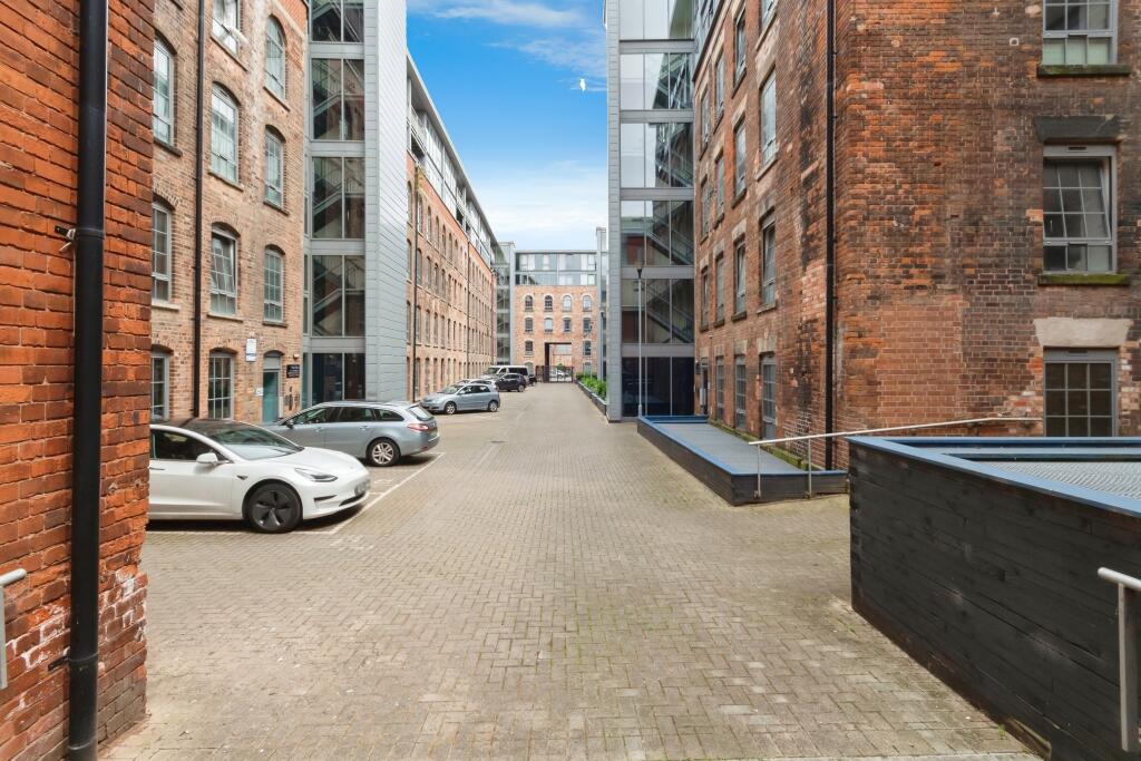 2 bed Apartment