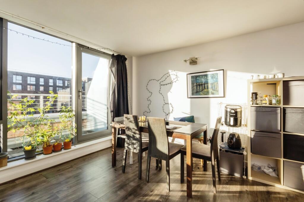 2 bed Apartment