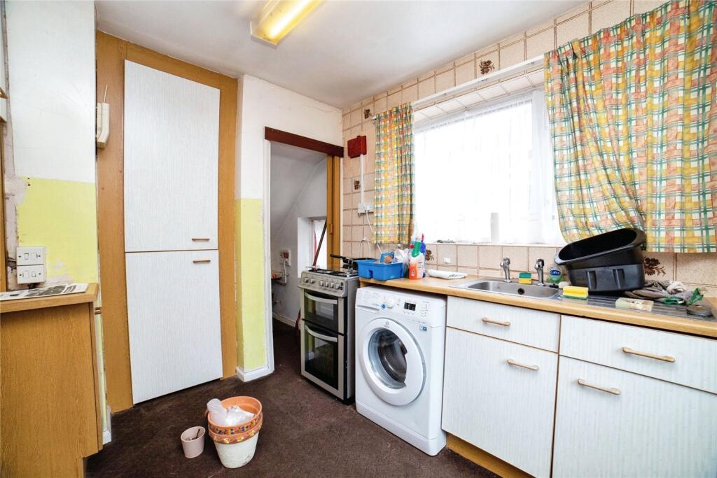 2 bed Semi-Detached