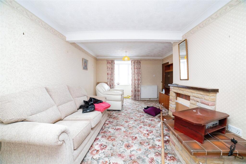 2 bed Semi-Detached
