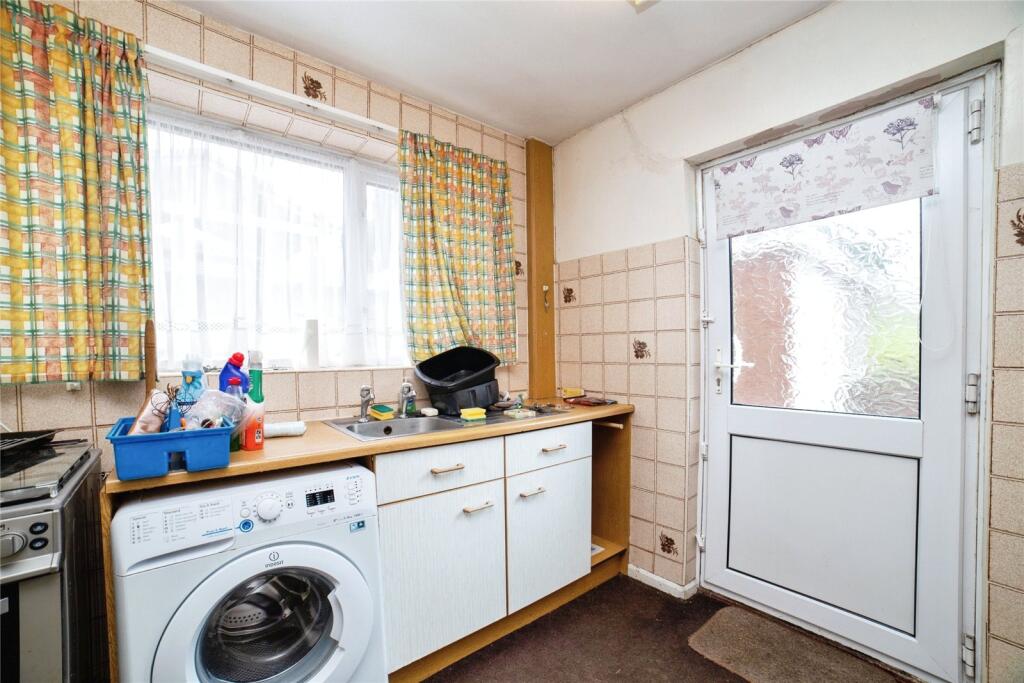 2 bed Semi-Detached