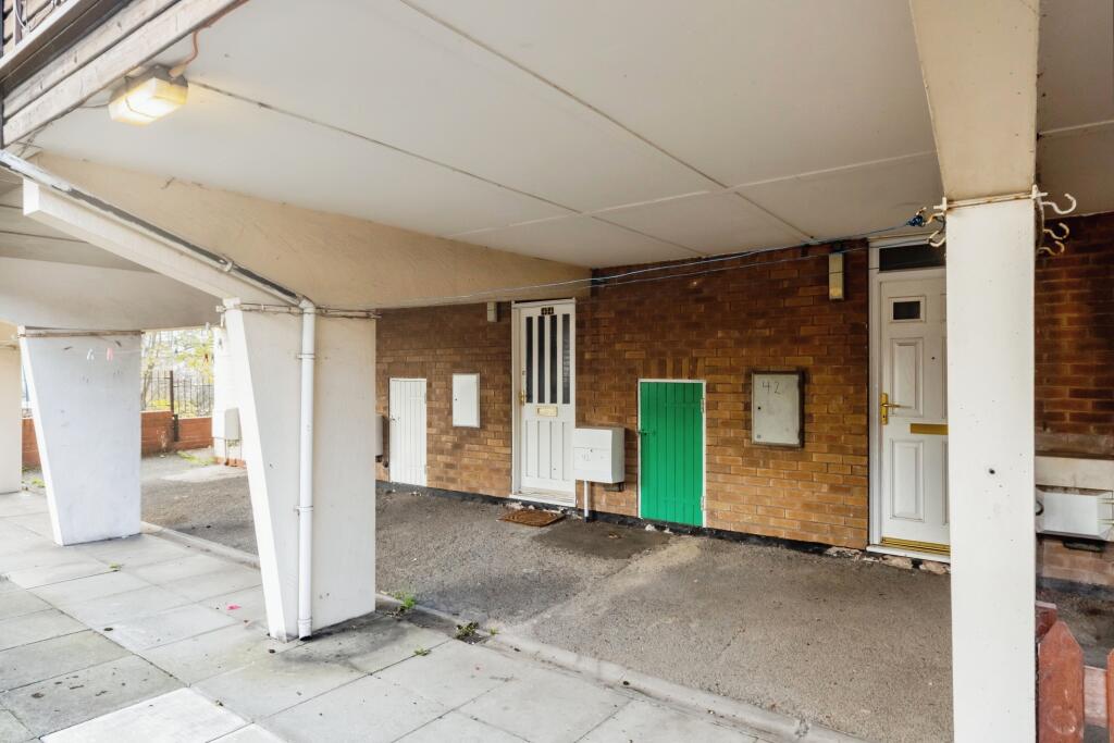 2 bed Town House