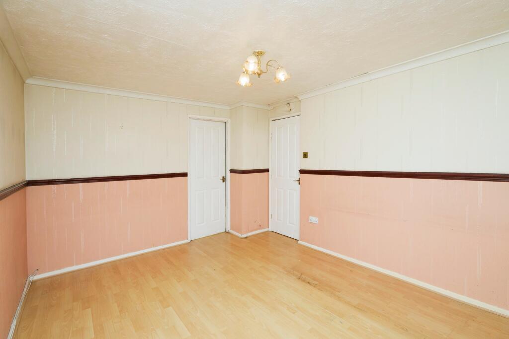 3 bed Terraced