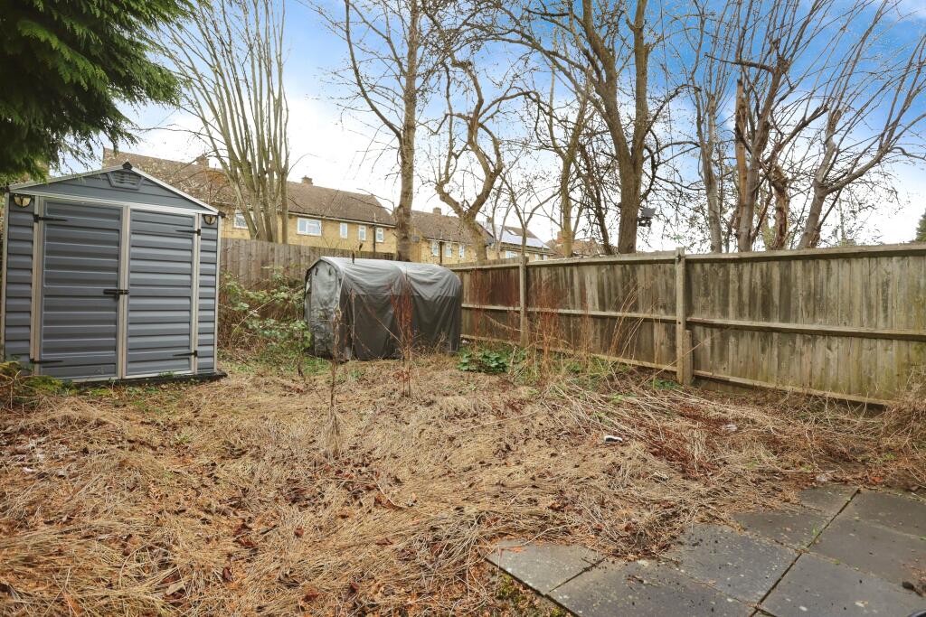 4 bed End of Terrace