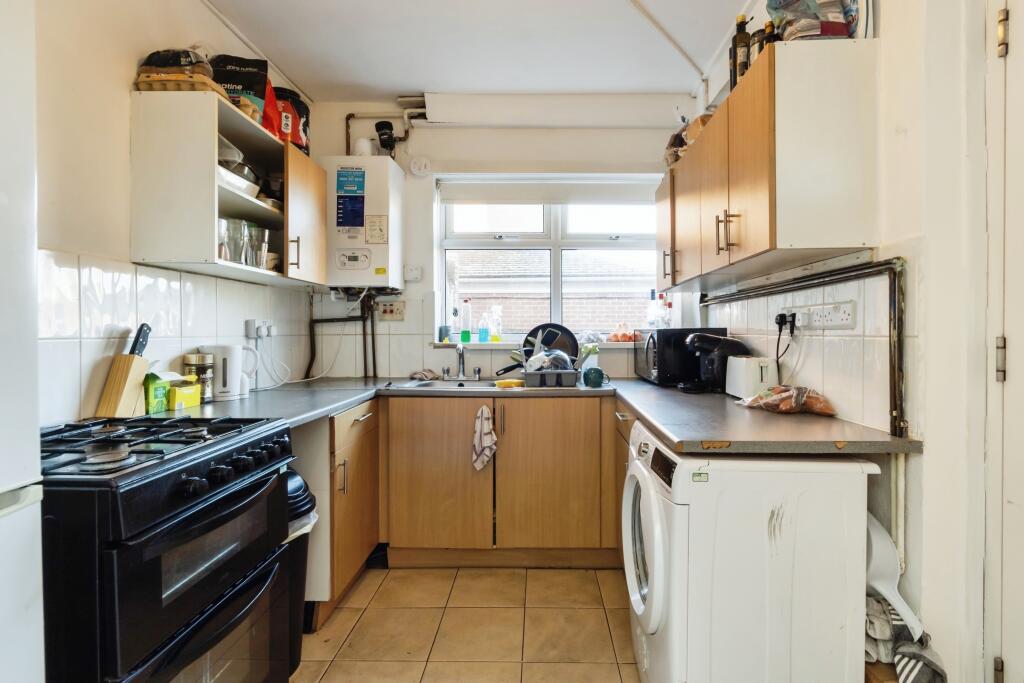 4 bed Terraced