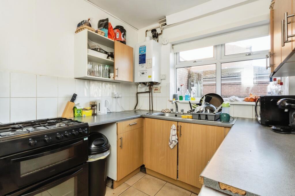 4 bed Terraced