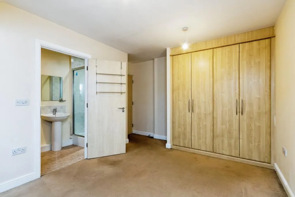 2 bed Apartment