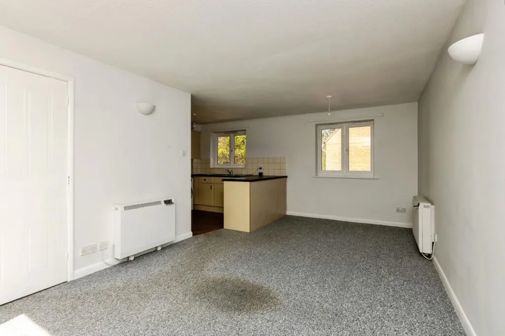 2 bed House