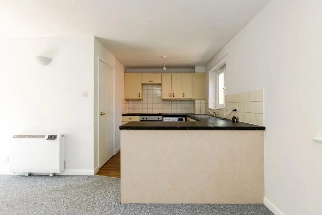 2 bed House