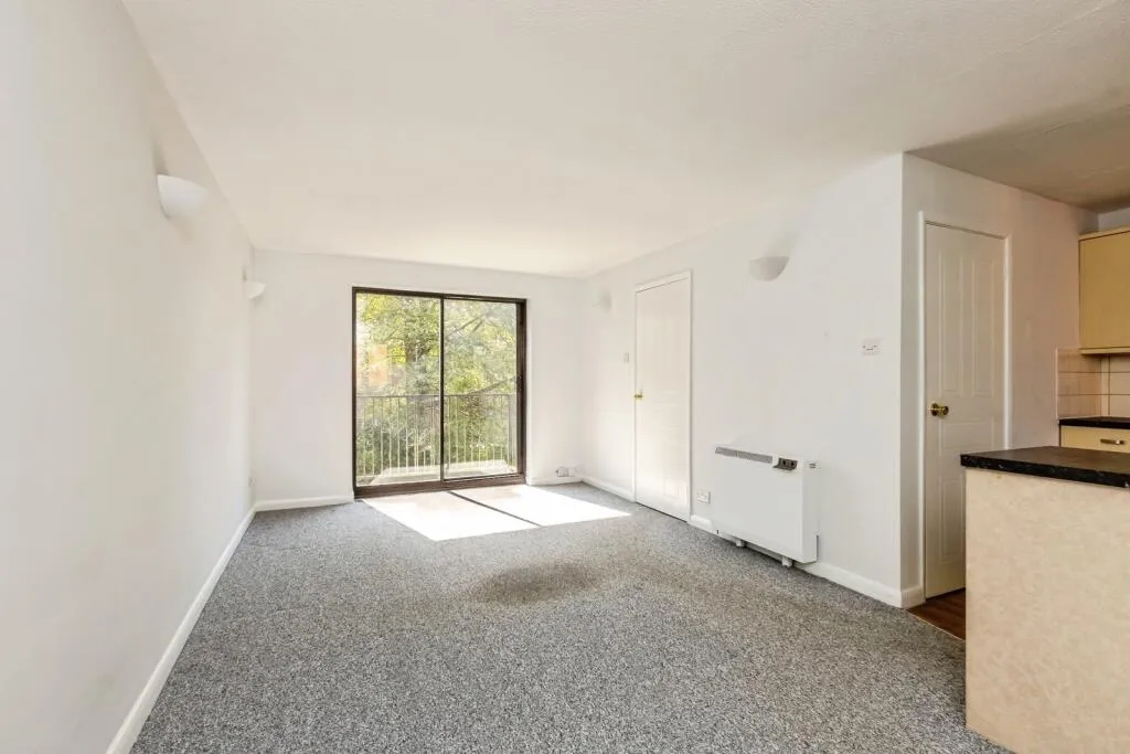 2 bed House