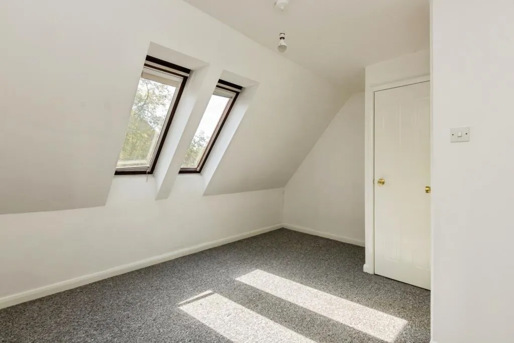 2 bed House