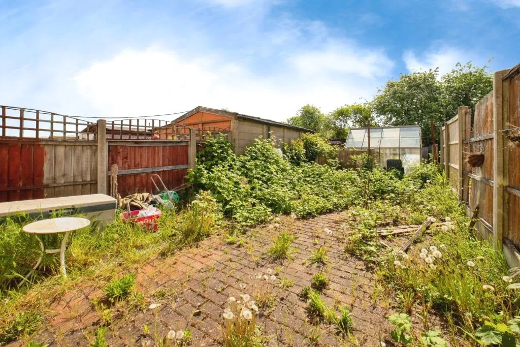 3 bed Terraced
