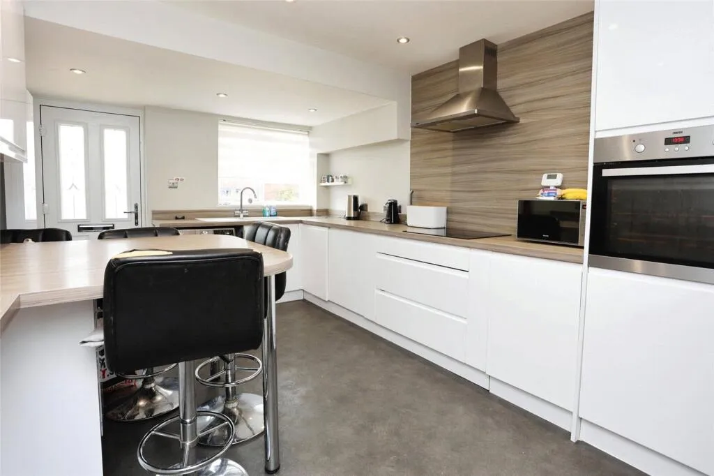 3 bed House
