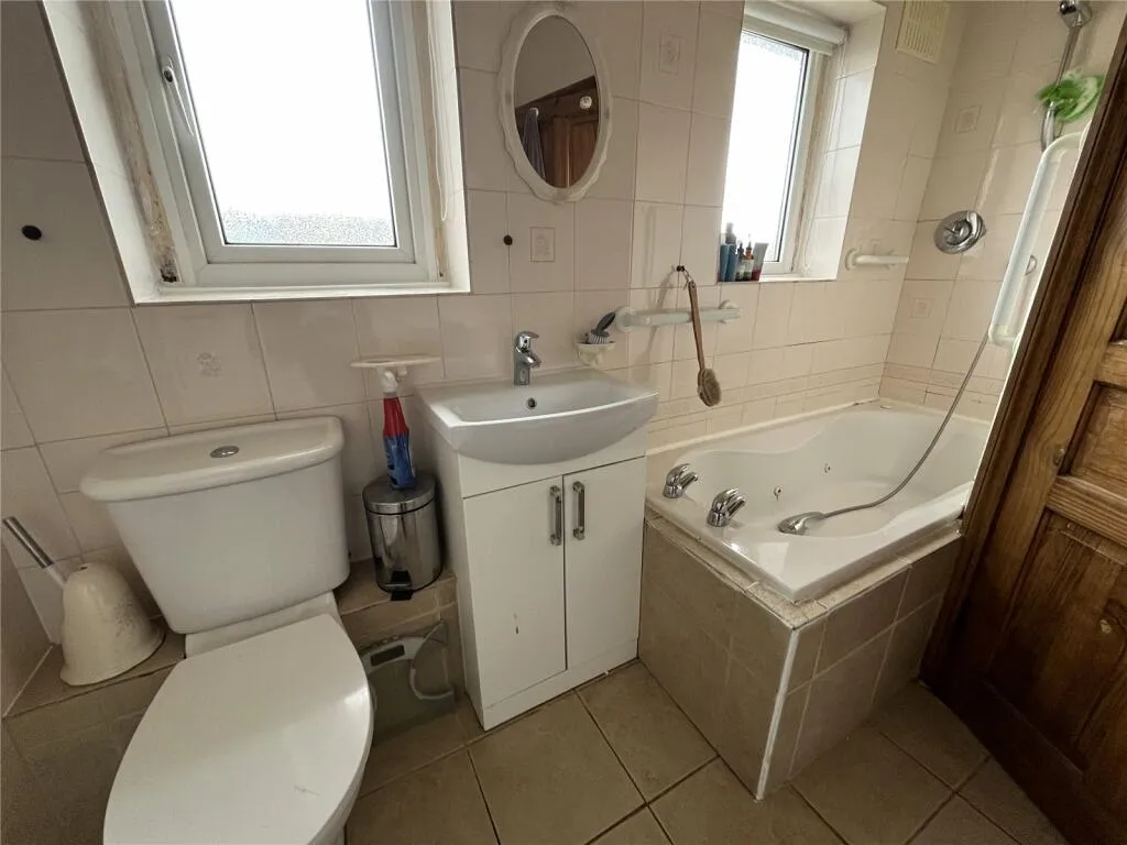 3 bed Semi-Detached