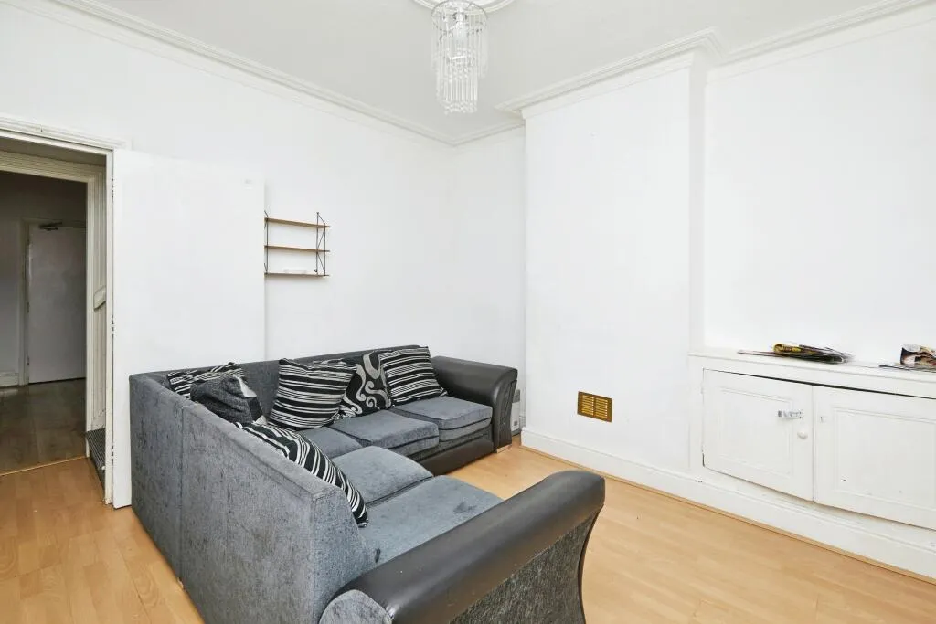 2 bed Terraced