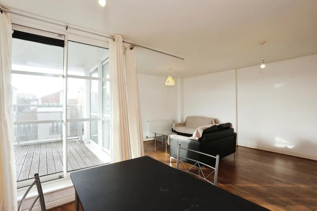 2 bed Apartment