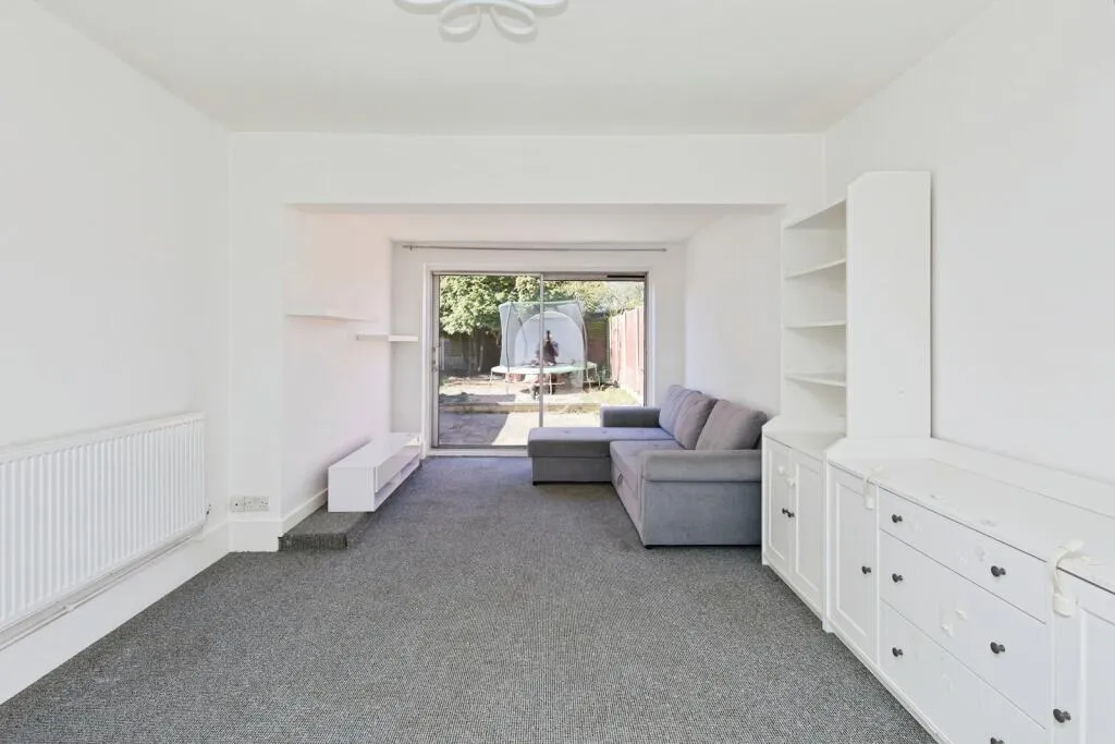 3 bed Semi-Detached