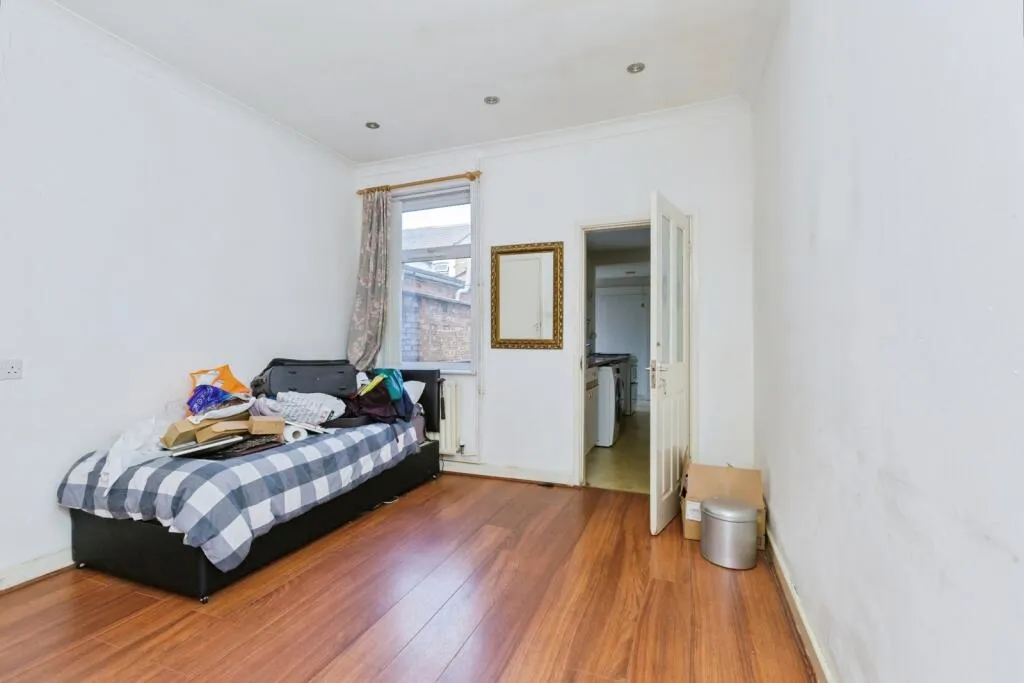 3 bed Terraced