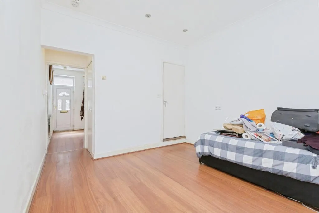 3 bed Terraced