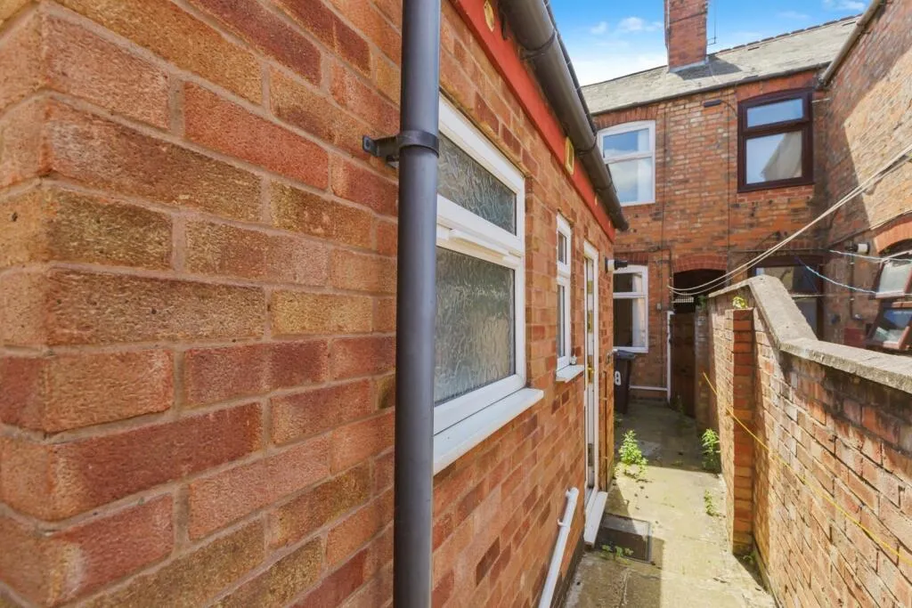 3 bed Terraced
