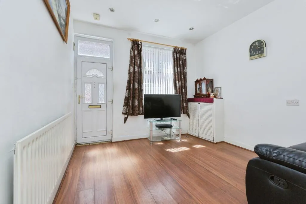 3 bed Terraced