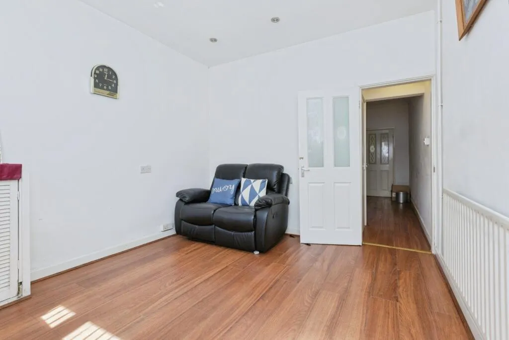 3 bed Terraced