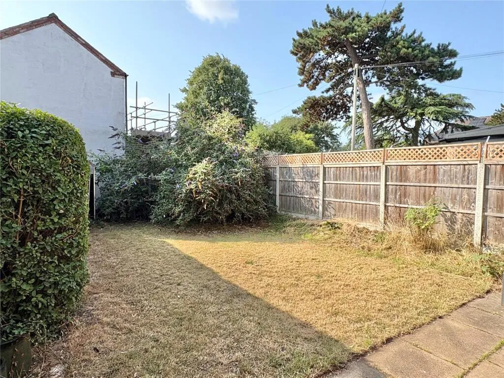 4 bed House