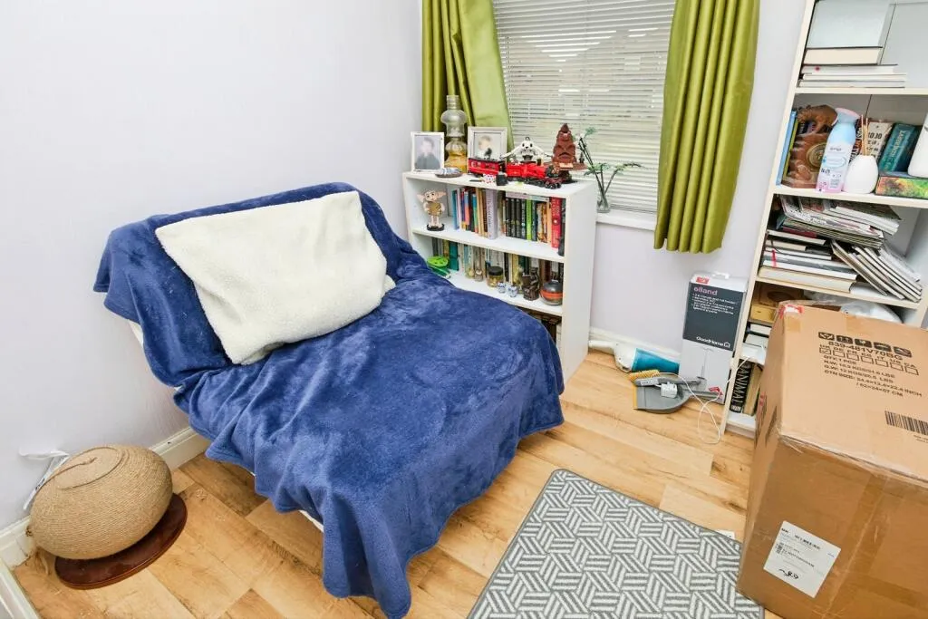 3 bed Semi-Detached