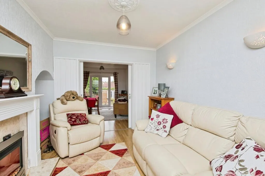 3 bed Semi-Detached