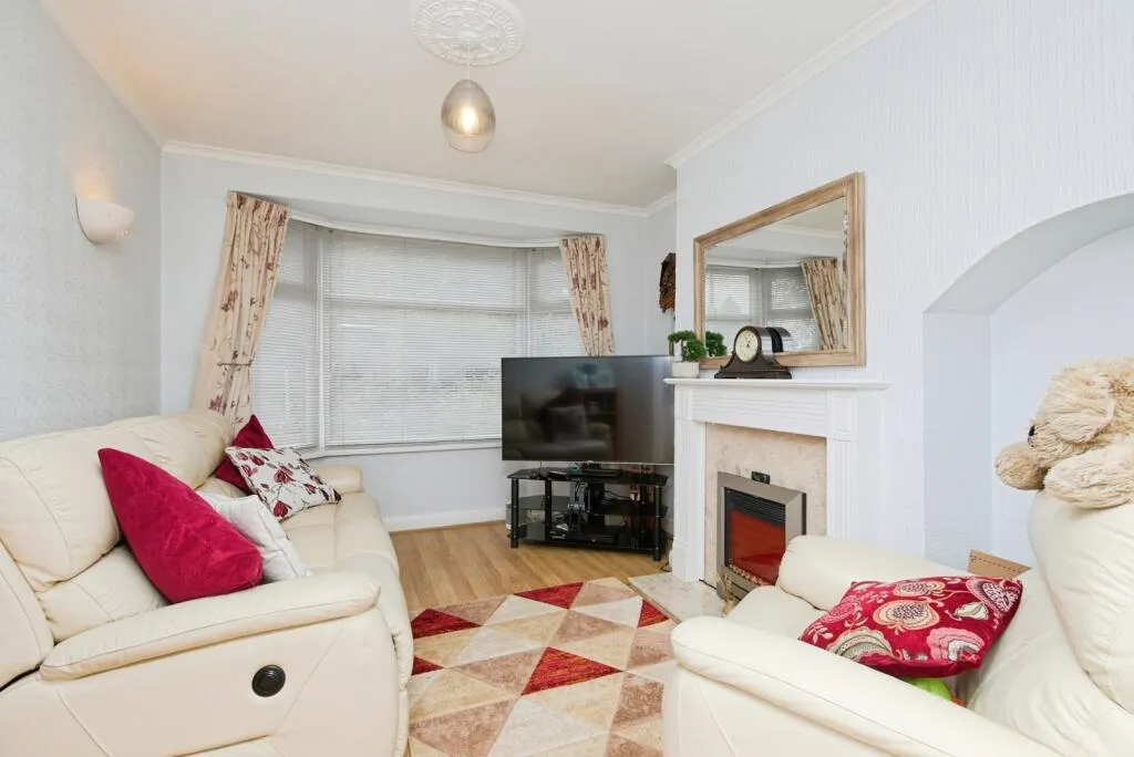 3 bed Semi-Detached