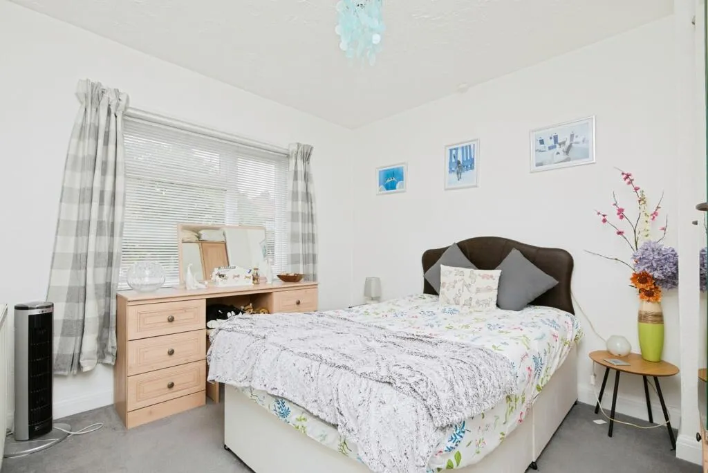 3 bed Semi-Detached