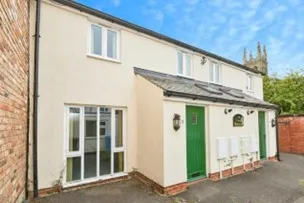 2 bed Semi-Detached