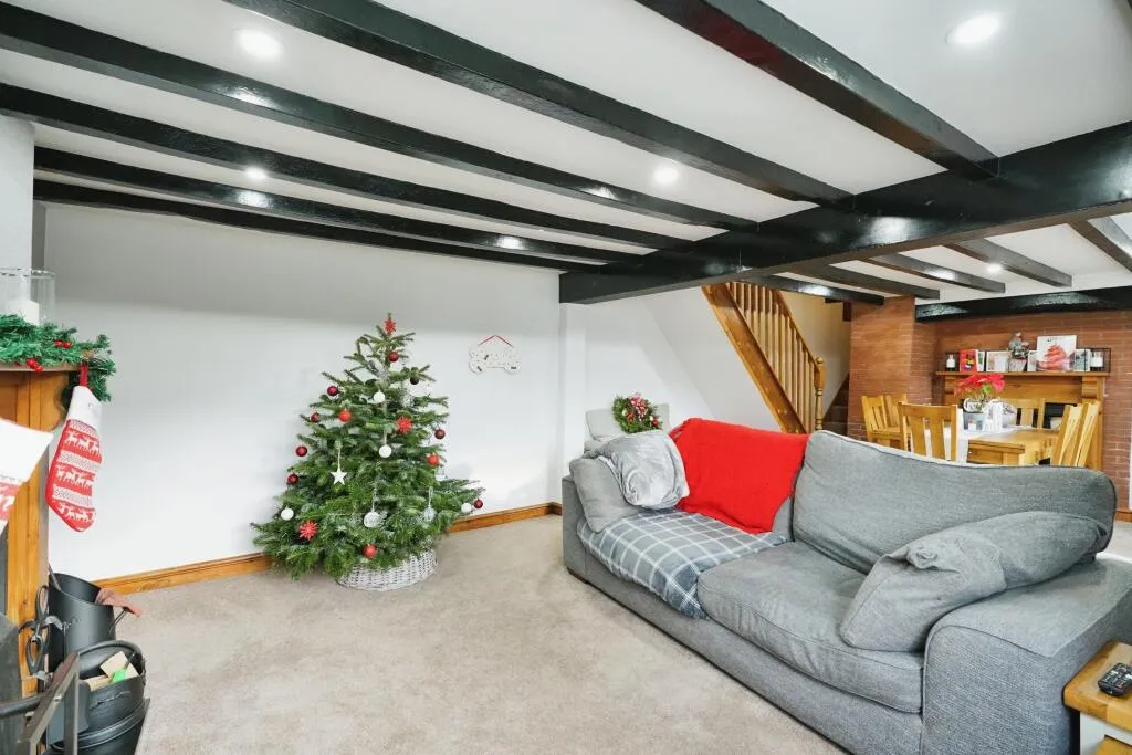 3 bed Character Property