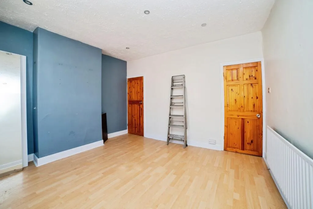 2 bed End of Terrace