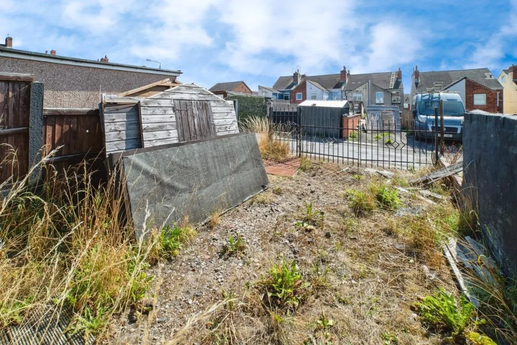 2 bed End of Terrace