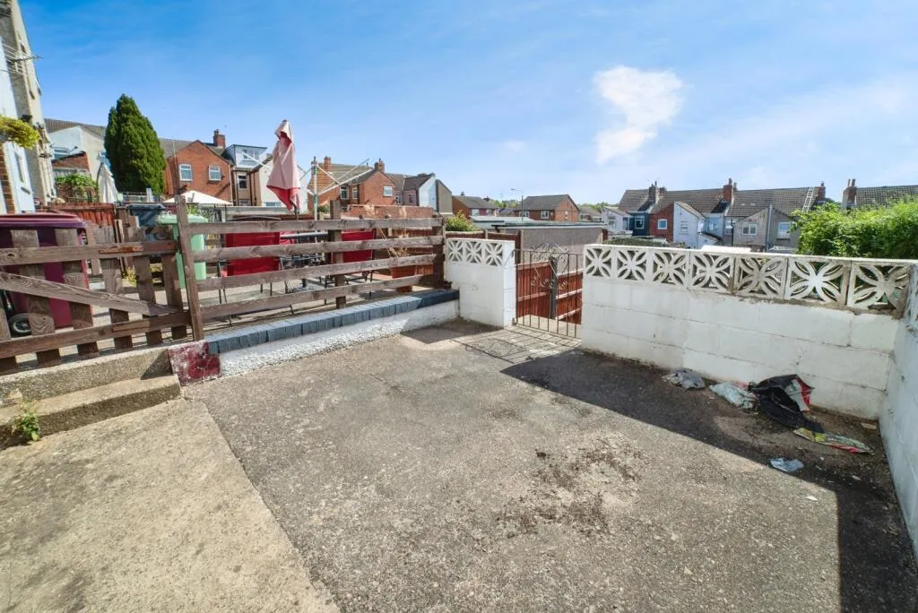 2 bed End of Terrace