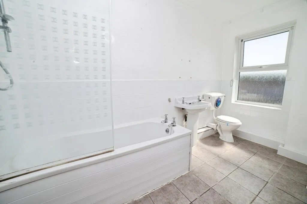 2 bed End of Terrace