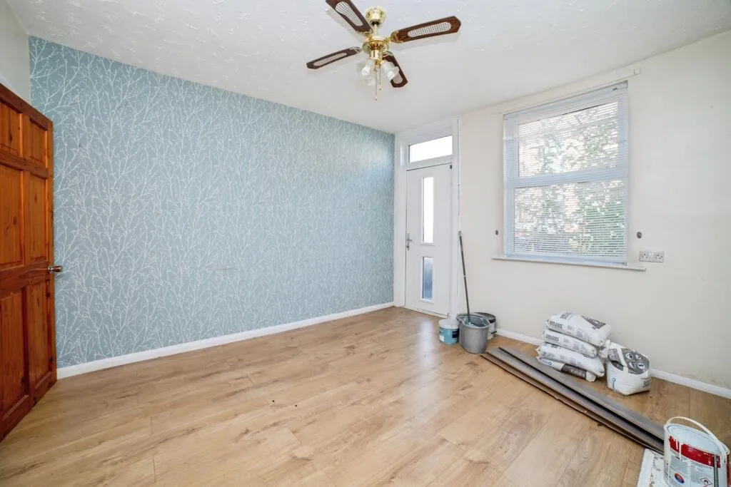 2 bed End of Terrace