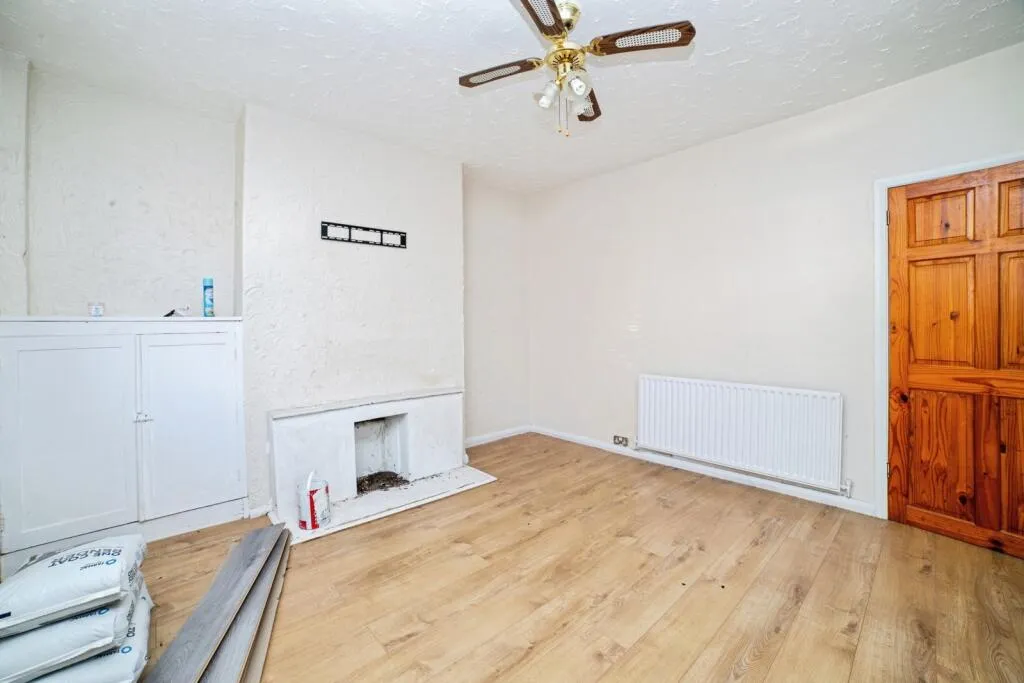 2 bed End of Terrace