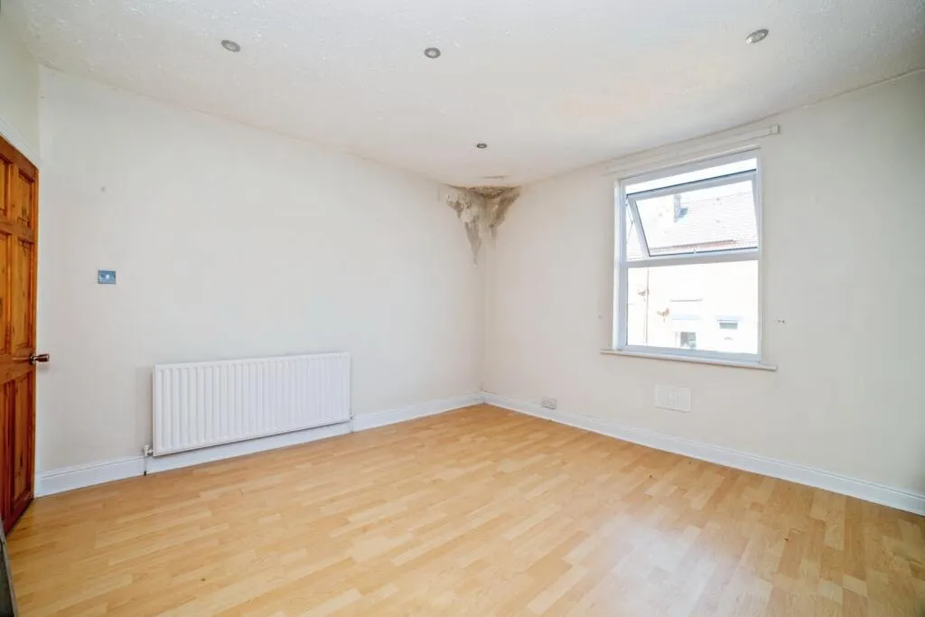 2 bed End of Terrace