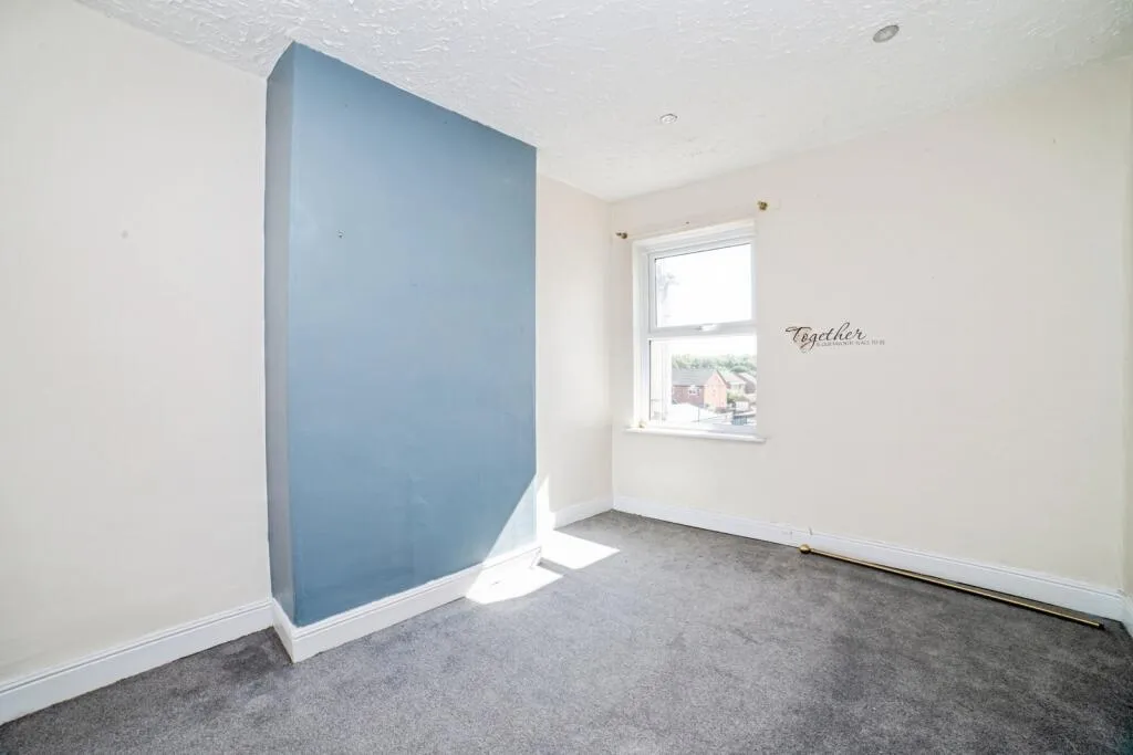2 bed End of Terrace