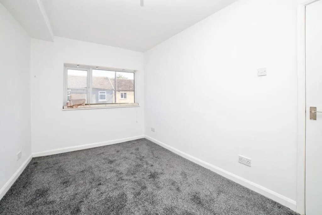 3 bed Terraced