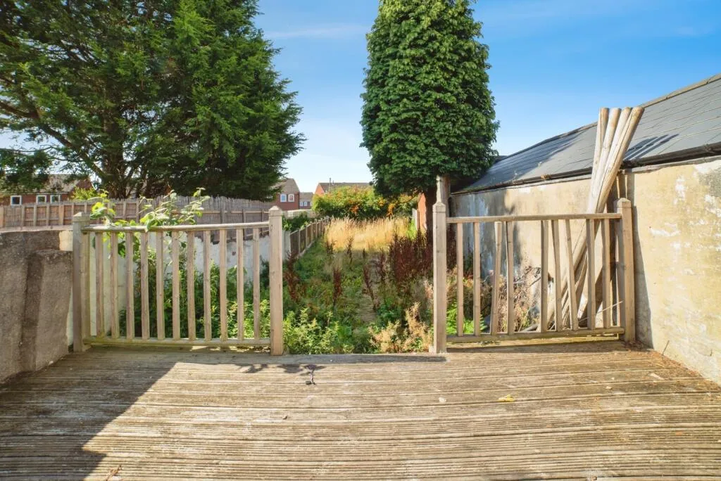 3 bed Terraced