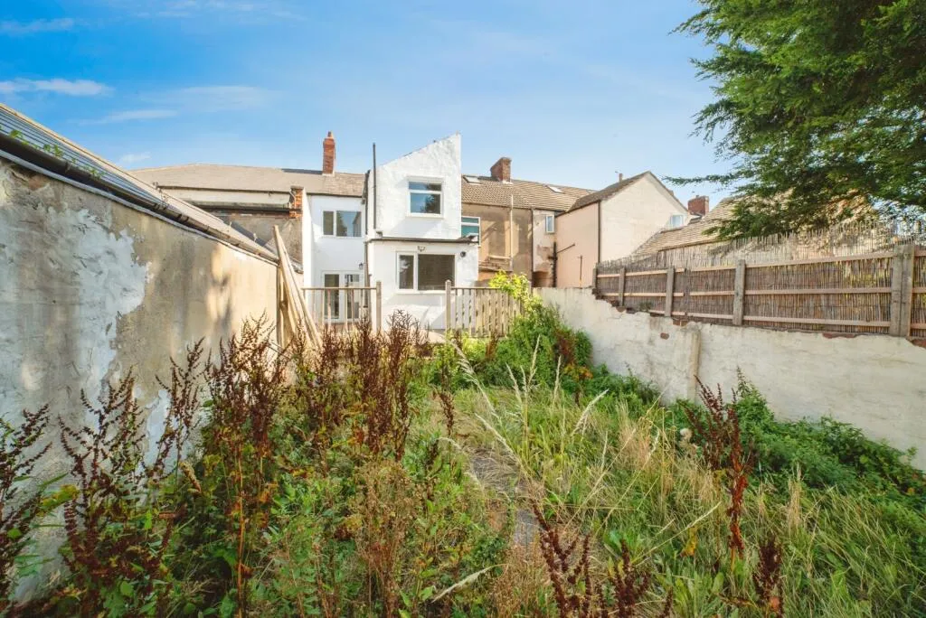 3 bed Terraced